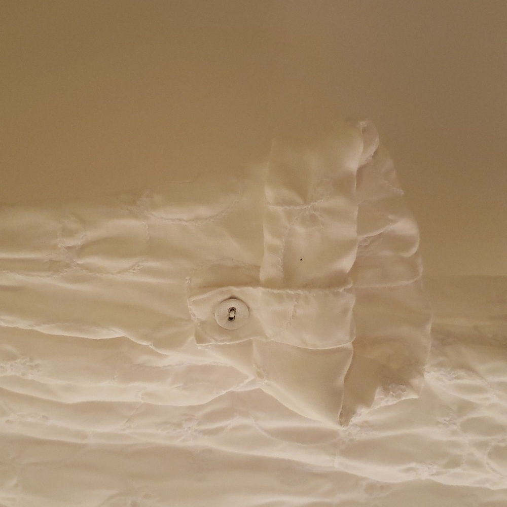 Linen Blouse - Picture 2 of 6